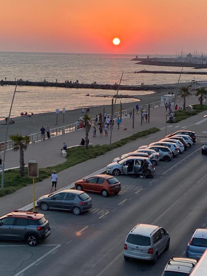 Front Sea Luxury Lejlighed Lido di Ostia Eksteriør billede