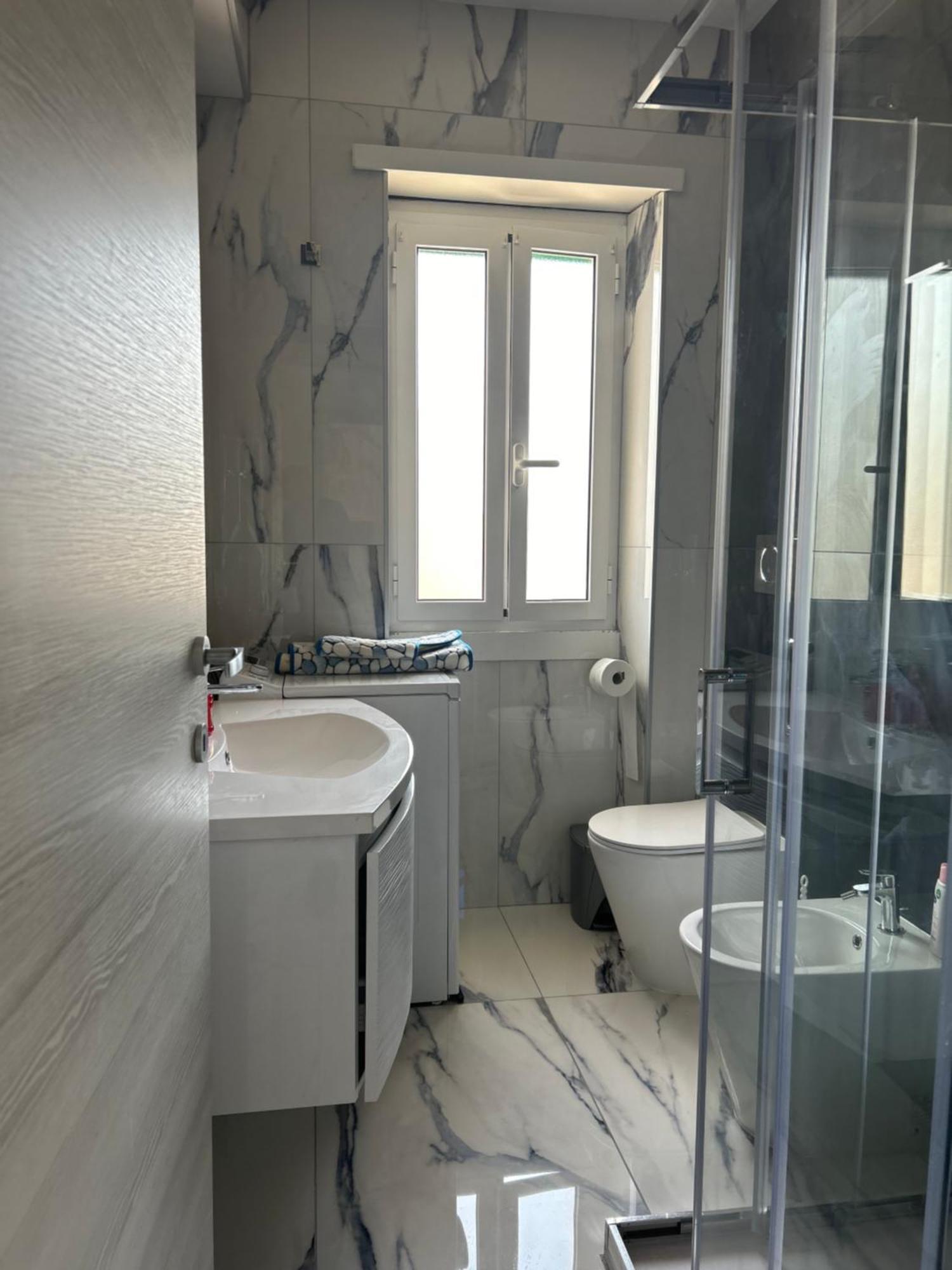 Front Sea Luxury Lejlighed Lido di Ostia Eksteriør billede