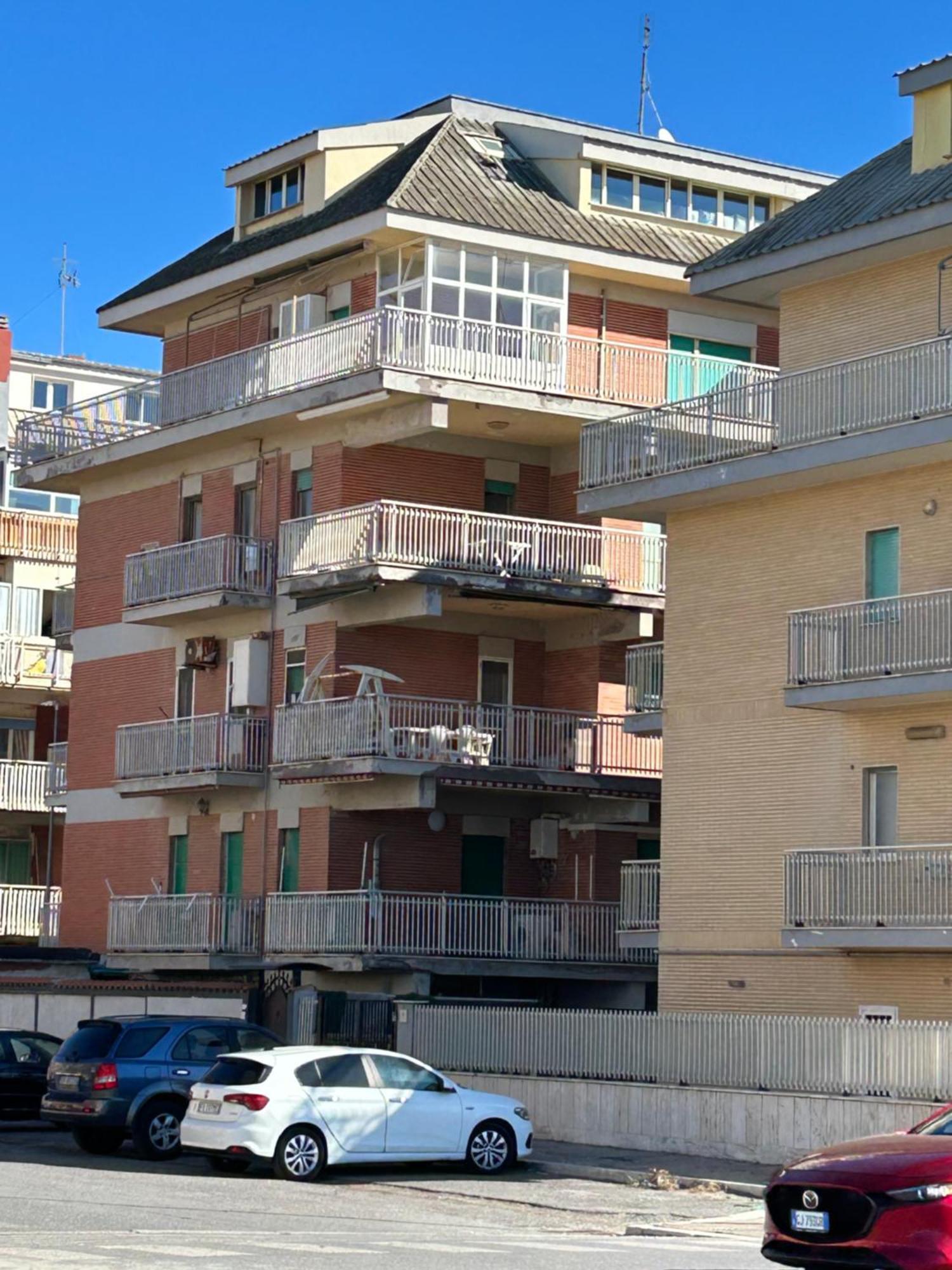 Front Sea Luxury Lejlighed Lido di Ostia Eksteriør billede